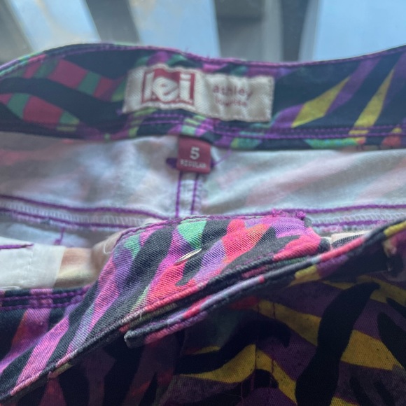 Zebra multicolored reunion stretch shorts size 5 - Picture 2 of 3